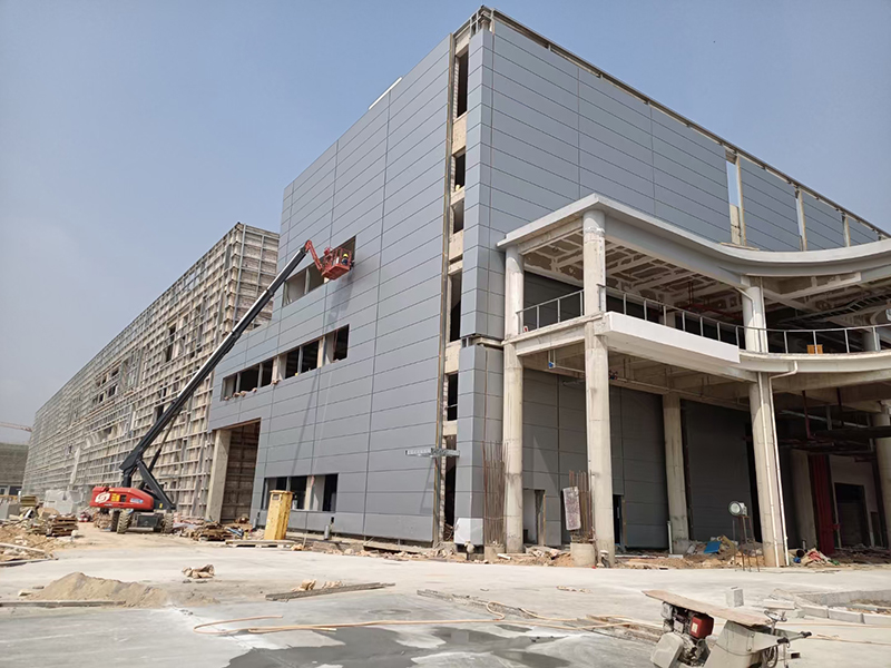新型廠房使用聚氨酯材料建造有什么好處？